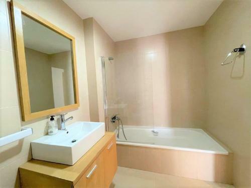 Inviting Apartment In Regi�n De Murcia With Balcony