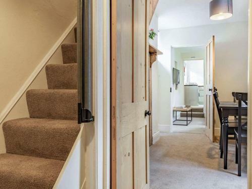 Lovely 2-bed Quaint Period Cottage In Torquay