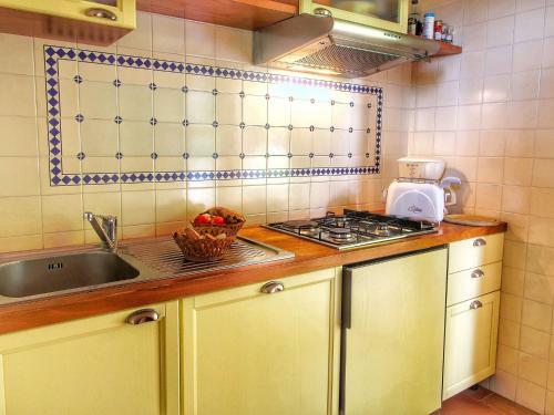 Beautiful Cottage In Sinalunga With Swimming Pool