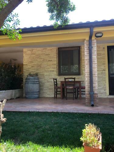 Casa Di Campagna Con Terrazzo Panoramico(3 Km Dal Mare)