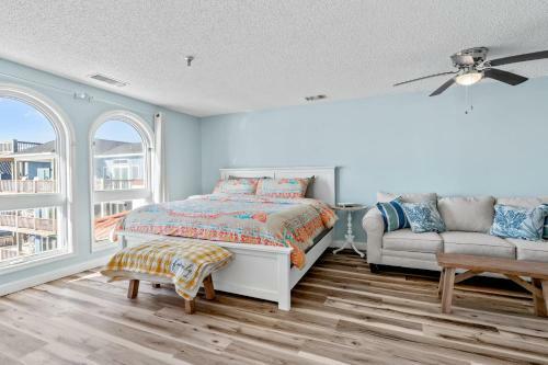3br 3ba Sleeps 10 Oceanfront Villa With Waterfall Pool And Hottub