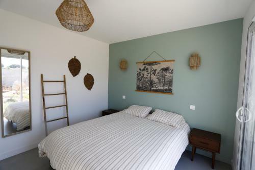 Magnifique R�cente Villa De Charme Avec Piscine