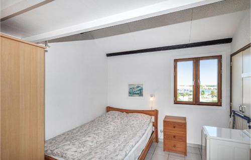 Nice Apartment In Le Barceres With 2 Bedrooms