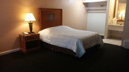 Motel Grays Harbor Inn & Suites