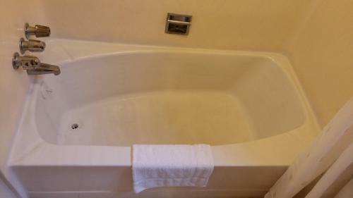 Motel Grays Harbor Inn & Suites