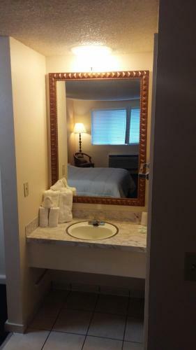 Motel Grays Harbor Inn & Suites
