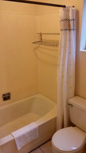 Motel Grays Harbor Inn & Suites