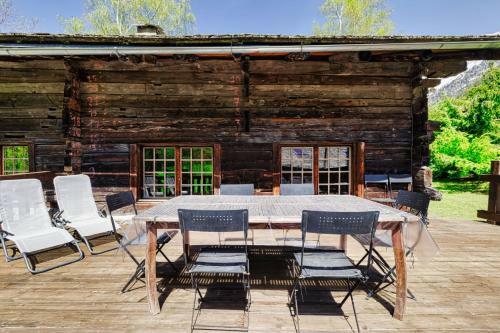4br Traditional Chalet Bbq + Fireplace + View