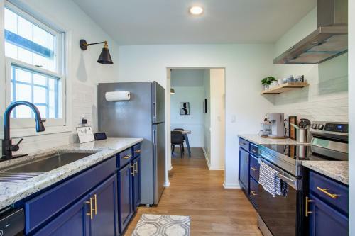 Hidden Lake Retreat - Lake Access, View And Fireplace