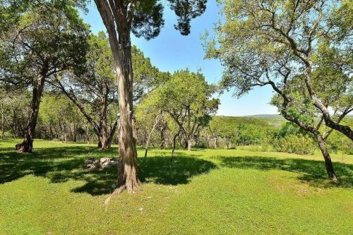 Tuscan Villa On 1 Acre 8 Min To Downtown!