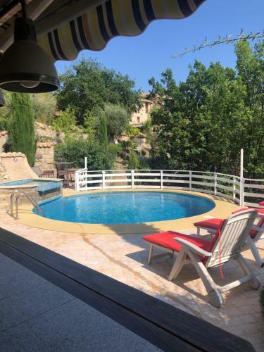 Apartamento Studio En Pierre Avec Jolie Piscine
