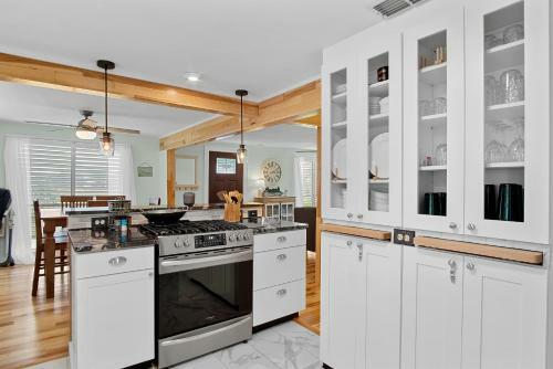 Avec508-sea Glass Cottage Home
