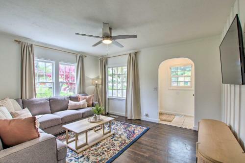 Family-friendly Logan Getaway With Yard And Grill