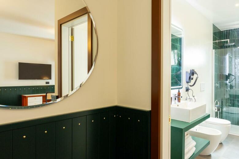 Hotel Ghal�