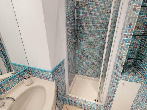 Apartment Menton, 1 Bedroom, 4 Persons - Fr-1-196-305