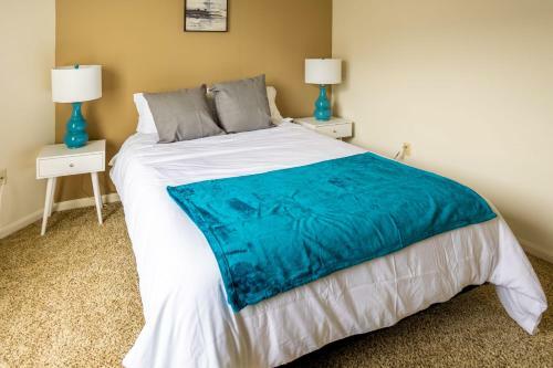 2br Premium Apartment With Gym Parking & Pool By Envitae