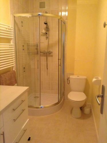 Immaculate 2-bed Apartment In Millau With Garden