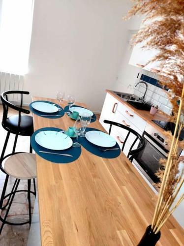Apartamento L'antique Spa: Jacuzzi Sous Patio