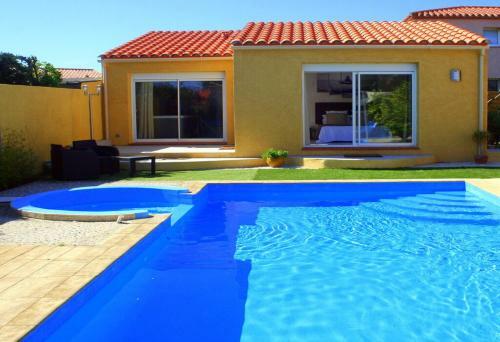 Hostal Suite Spa Privatif 66 Nord De Perpignan