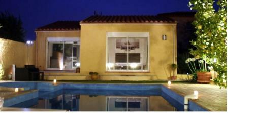 Hostal Suite Spa Privatif 66 Nord De Perpignan