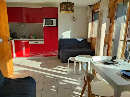Apartamento Studio & Piscine Int�rieure, Vue Mont D'arbois