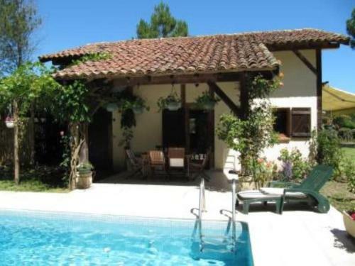 Villa Et Sa Piscine Priv�e, Au Calme