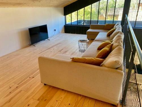 Apartamento New Luxurious Architects Villa With Pool A Few Steps From The Beach