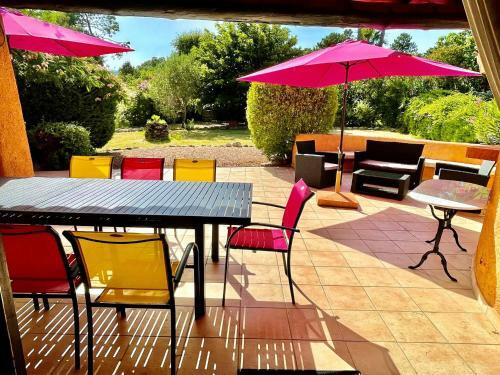 Majestic Villa In Lecci With Garden