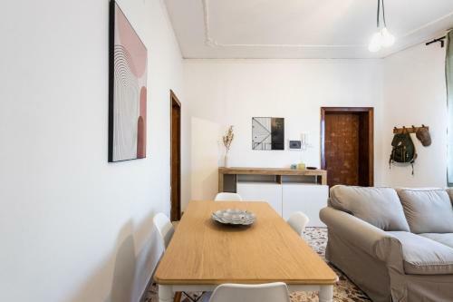 Trigona 4 Apartment
