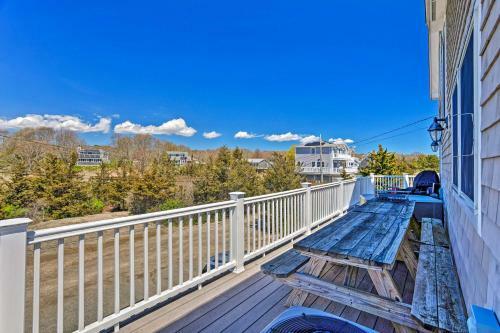 Sunny Beach House Getaway - Steps From Water!