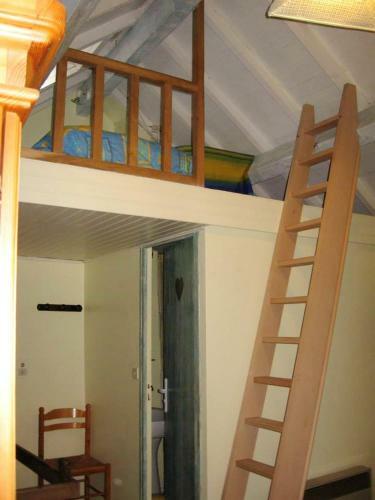 Maison D'une Chambre Avec Jardin Clos A Dompnac