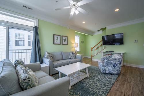 The Palms Oceanside 4 Bed, Beach Gear, Pool, Near Beach