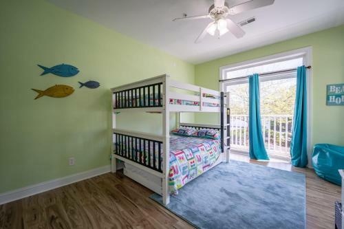 The Palms Oceanside 4 Bed, Beach Gear, Pool, Near Beach