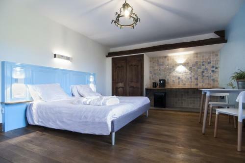 Bed & Breakfast Jardin Des Sens, La Rente D'eguilly