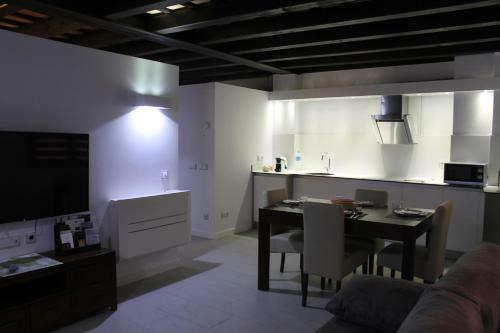 Apartaments Y Habitacions Entre Volcans