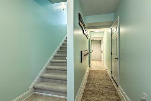 Apartamento Manistee Condo With Deck 300 Ft To Beachfront!