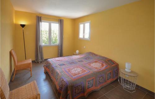 Four-bedroom Holiday Home In Montauroux