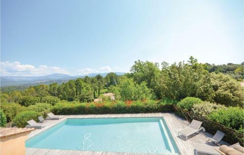Four-bedroom Holiday Home In Montauroux