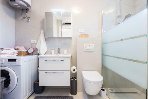 Petra Modern Apartment With Free Parking And Bbq