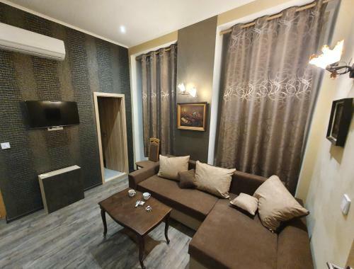Lulu Apartments