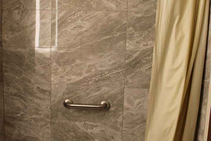 Howard Johnson Plaza Hotel Windsor