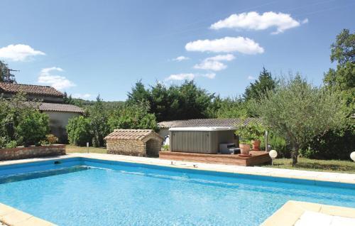 Three-bedroom Holiday Home In Puygiron