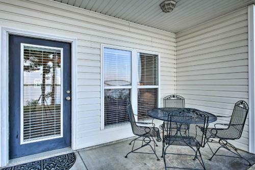Waterfront Weiss Lake Getaway With Dock And Patio!