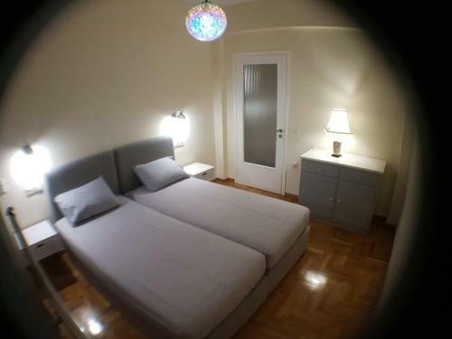 Kalamata.house - Sunny And Modern Apartment With View!