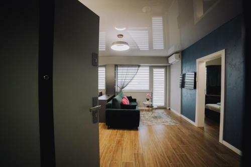 Signature Promenada Hotel Apartments