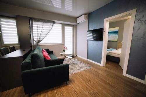 Signature Promenada Hotel Apartments