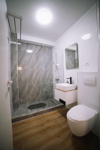 Signature Promenada Hotel Apartments