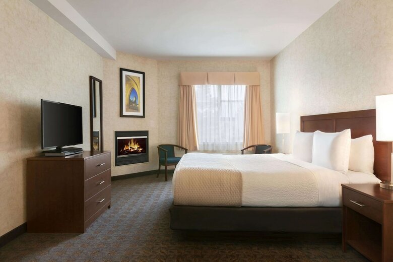 Hotel Days Inn Ottawa Airport