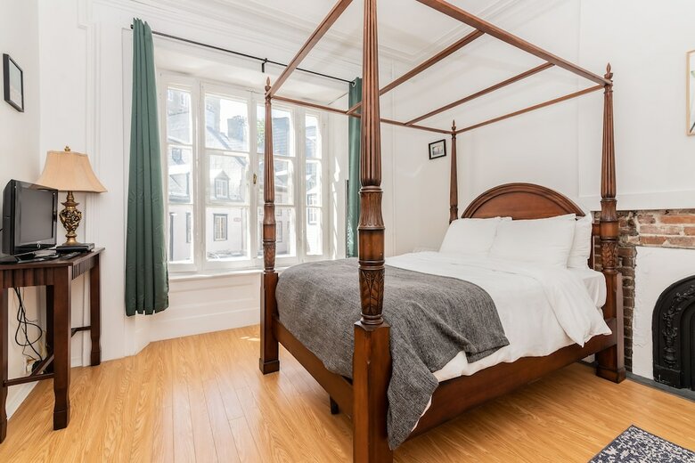 Hotel Manoir Des Remparts