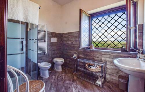 Amazing Home In Squille With Wifi And 4 Bedrooms